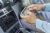 Kzelkp emberi kz Hasznl GPS navigci Rendszer aut