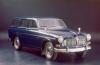50 ves a Volvo Amazon kombi