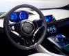 Forradalmi lpsnek szmt a Jaguar C X17 es szabadid aut nem is azrt mert az lesz a mrka els terepese hanem azrt mert elszr ksztenek kifejezetten nknek autt a britek Mgpedig a jmd a gyermekeit vodba iskolba hord anyukkat clozzk meg az jdonsggal