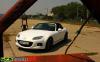 Az MX 5 rl annyi brt hz le a Mazda amennyit csak lehet Nagyon is jl teszi hiszen sikeres az aut az eladsai alapjn bekerlt a Guiness rekordok knyvbe is A modell vltsokat ugyan nem sieti el a gyr hiszen 1989 ta ekkor jelent meg az elsszris NA kdjel MX 5 csak a harmadik genercit csodlhatjuk A modellciklusok kpviselirl itt tallhattok egy remek kis