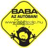 Baba az autban matrica