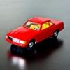Piros Mercedes 350 SL coupe 1 43 modell aut