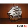 Elad H.M.S.Bounty fa vitrin makett