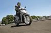 A legnagyobb japn motorkerkpr gyrt a megjul SH125 robog mellett az j SH150 es rkezst is megerstette a kzelmltban gy tnik a PCX150 vagy ppen a Suzuki 150 es Sixteen je fnyben jra divatba jn a msfl decis hengerrtartalom az eurpai piacon