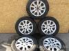 Kia Carnival gyri alufelni gumival